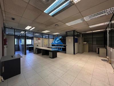 Nave industrial con cámaras de congelación